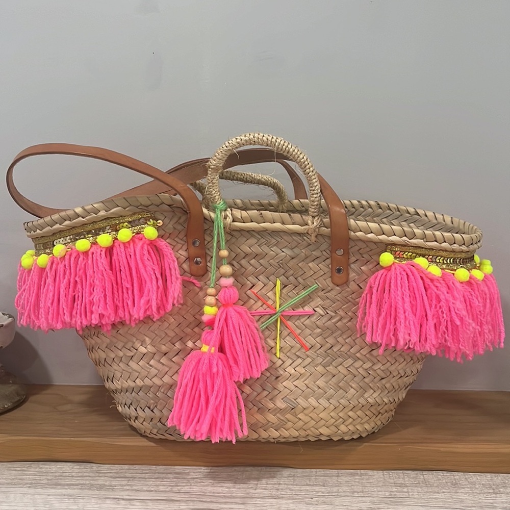 Maroccan Straw Pom Pom Beach Shoppers Bag